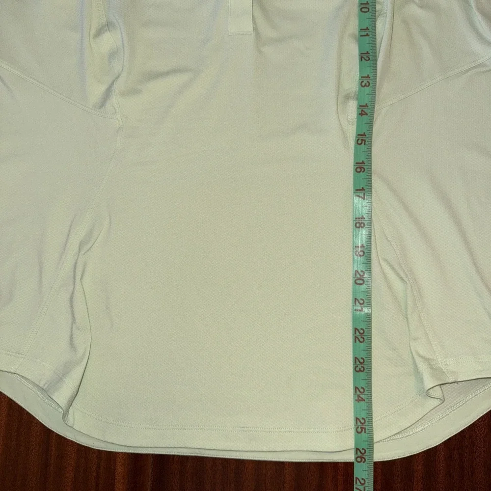 Lululemon Quick Drying  Polo Fits Size 12 Best No Tag Kohlrabi Green KOGR 03404